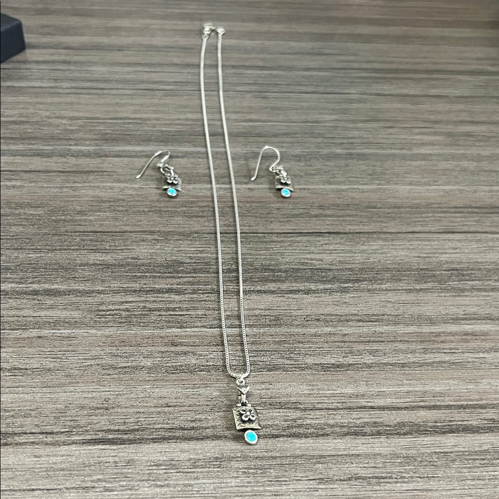 Inspiranza Silver and Opal Jewelry Set Firm on Price